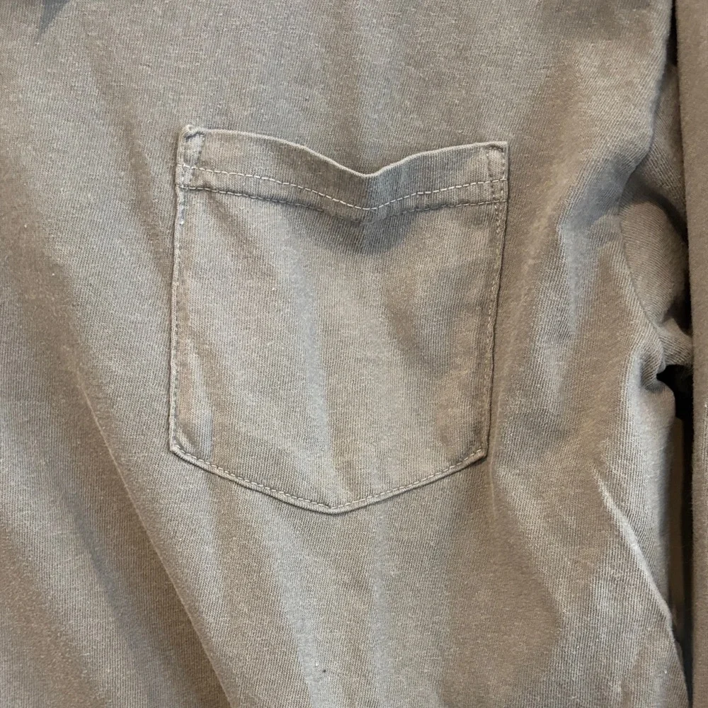 BNWT Comfort Colors Men's Charcoal Long Sleeve Tee - Picture 3 of 5